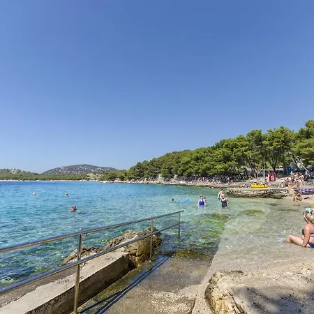 And Take It Easy Apartment *