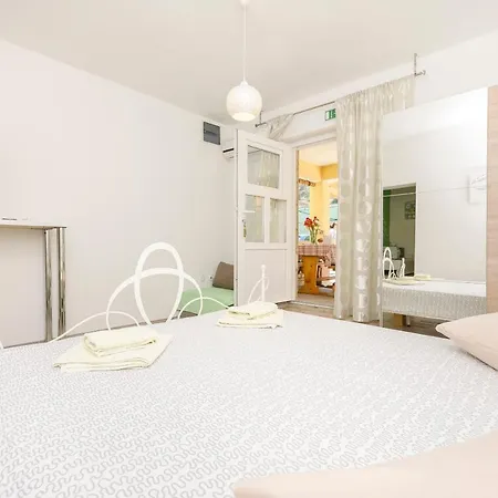 Διαμέρισμα And Take It Easy Tribalj