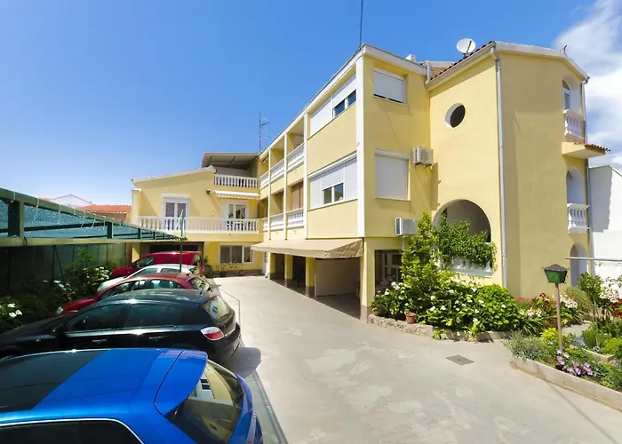 And Take It Easy Трибунь